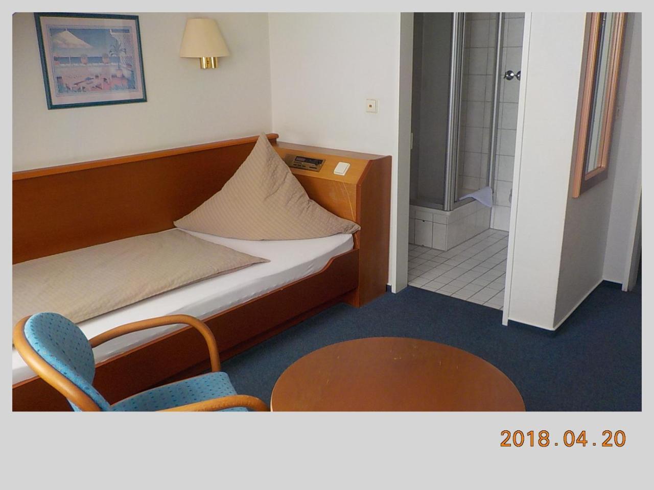 Porsche Hotel Вольфсбург Екстер'єр фото